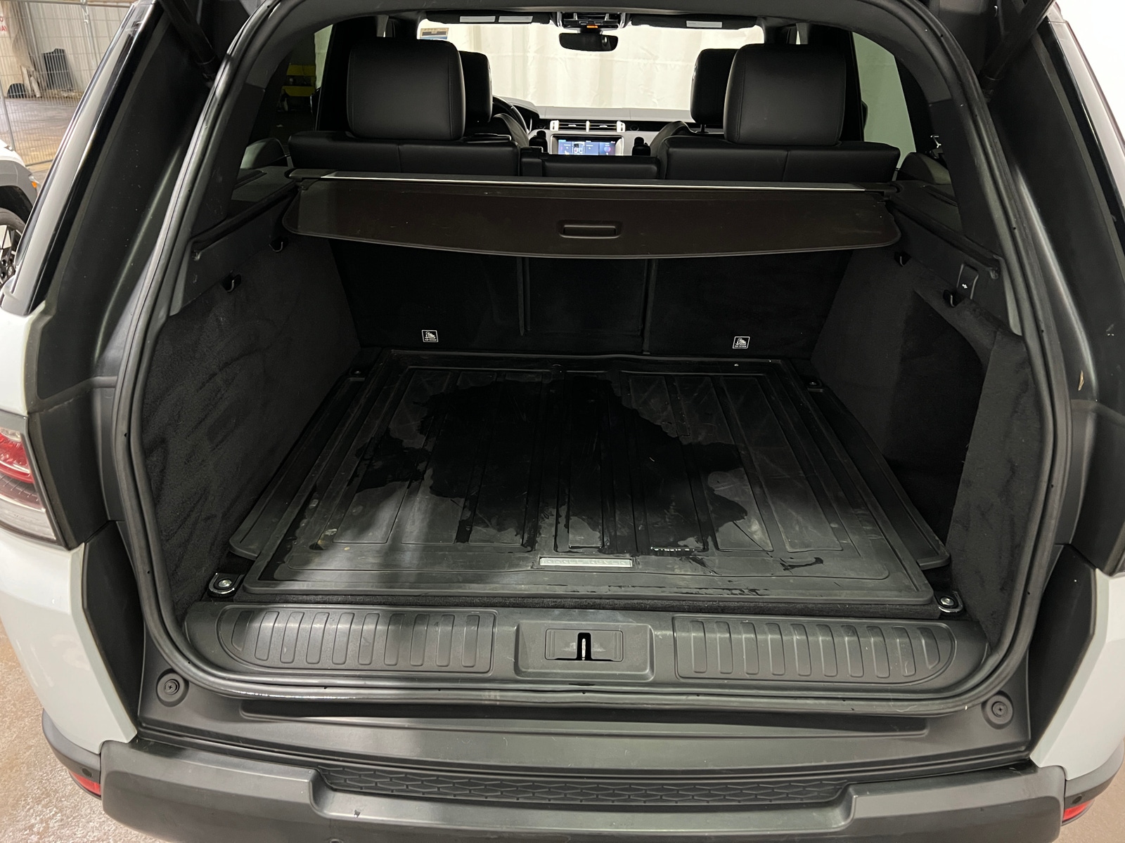 Thumbnail: 2017 Land Rover Range Rover Sport - 6