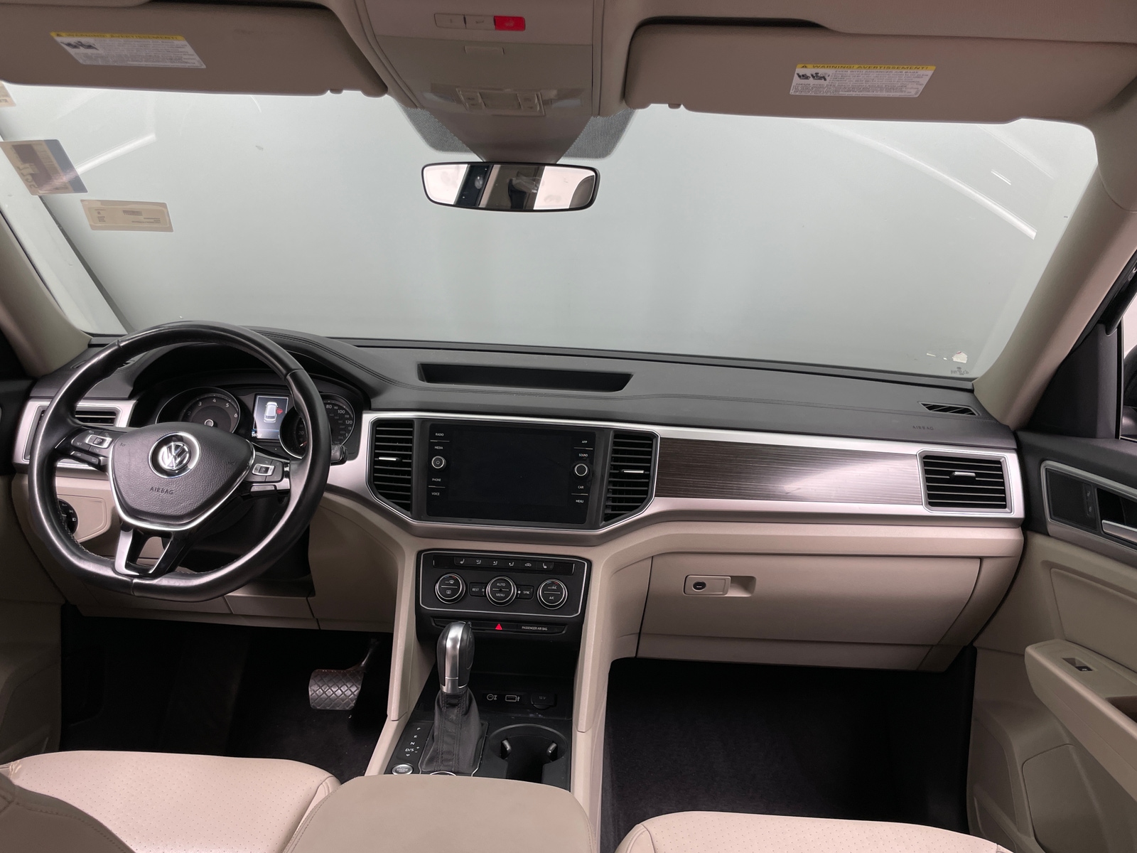 Thumbnail: 2018 Volkswagen Atlas - 3