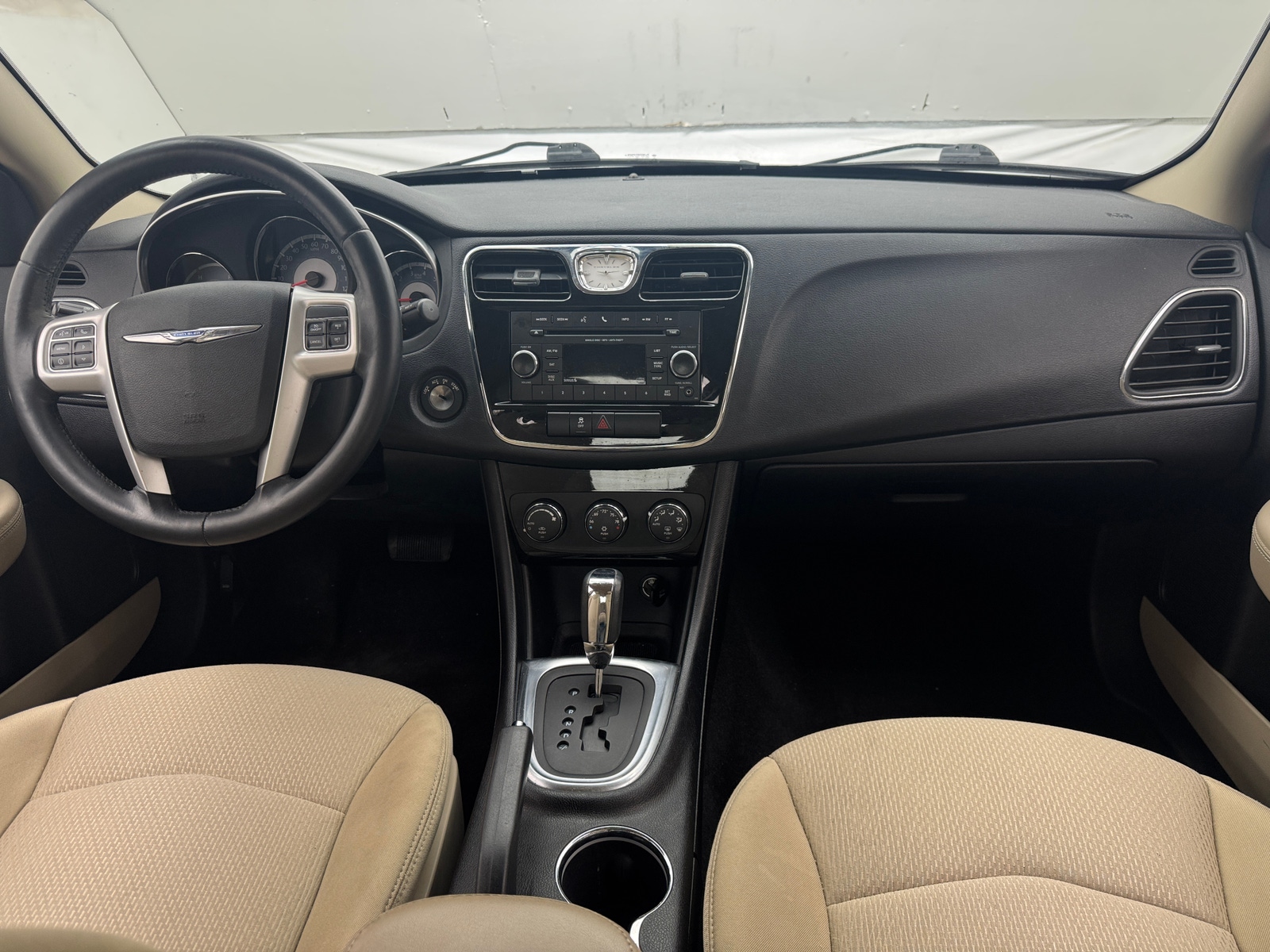 Thumbnail: 2012 Chrysler 200 - 3