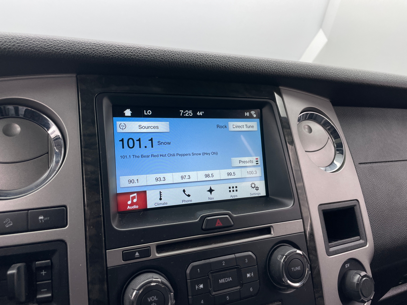 Thumbnail: 2016 Ford Expedition - 3