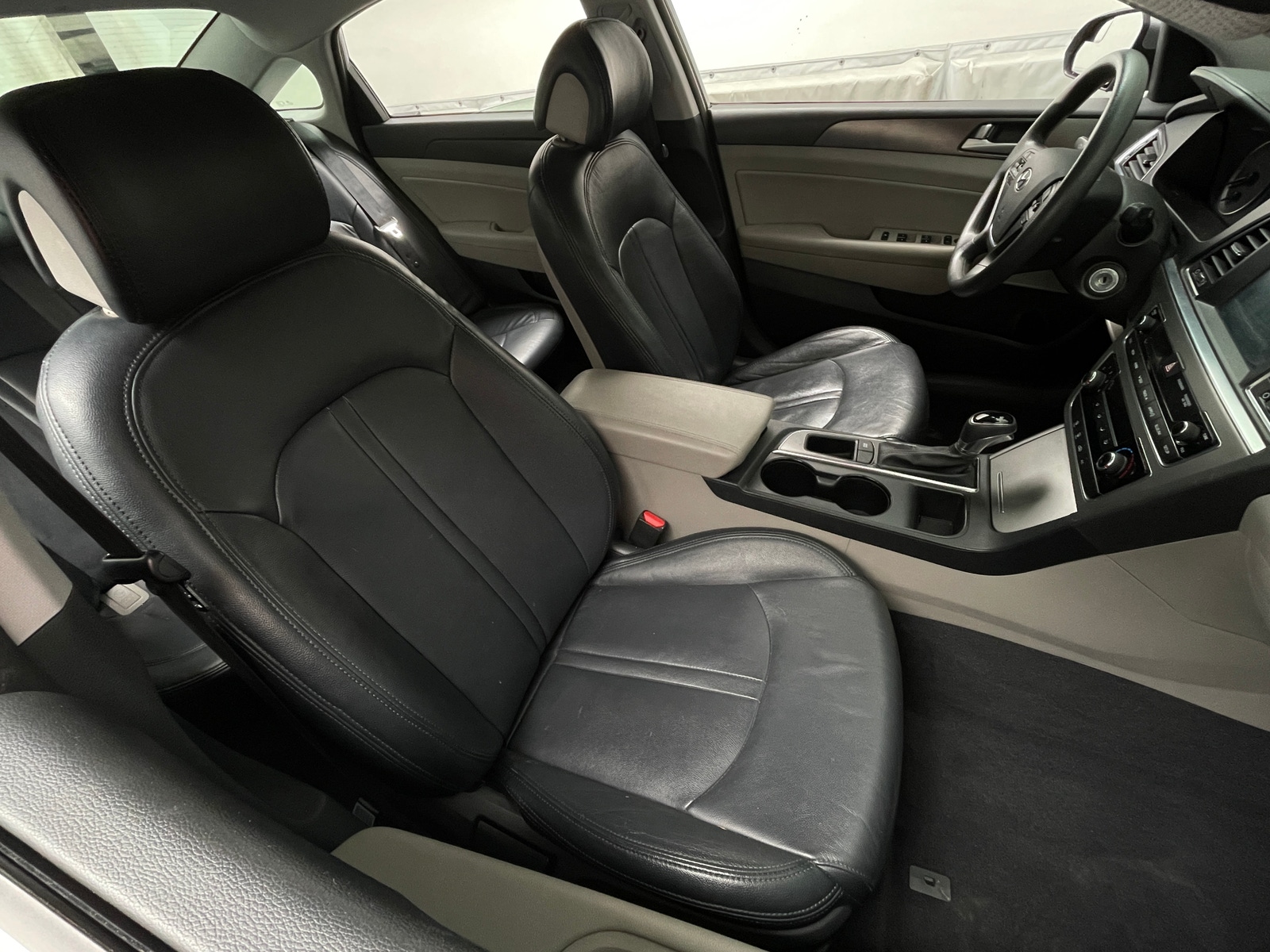 Thumbnail: 2016 Hyundai Sonata - 2