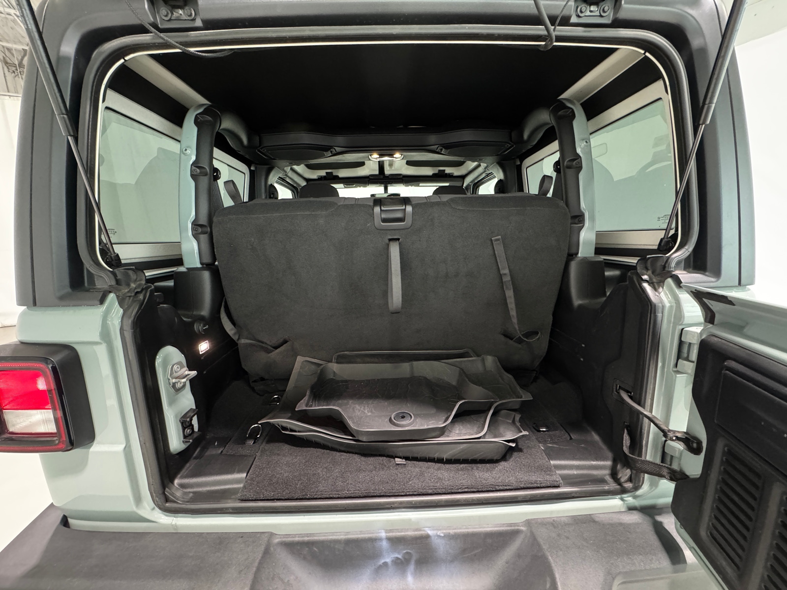 Thumbnail: 2023 Jeep Wrangler - 7