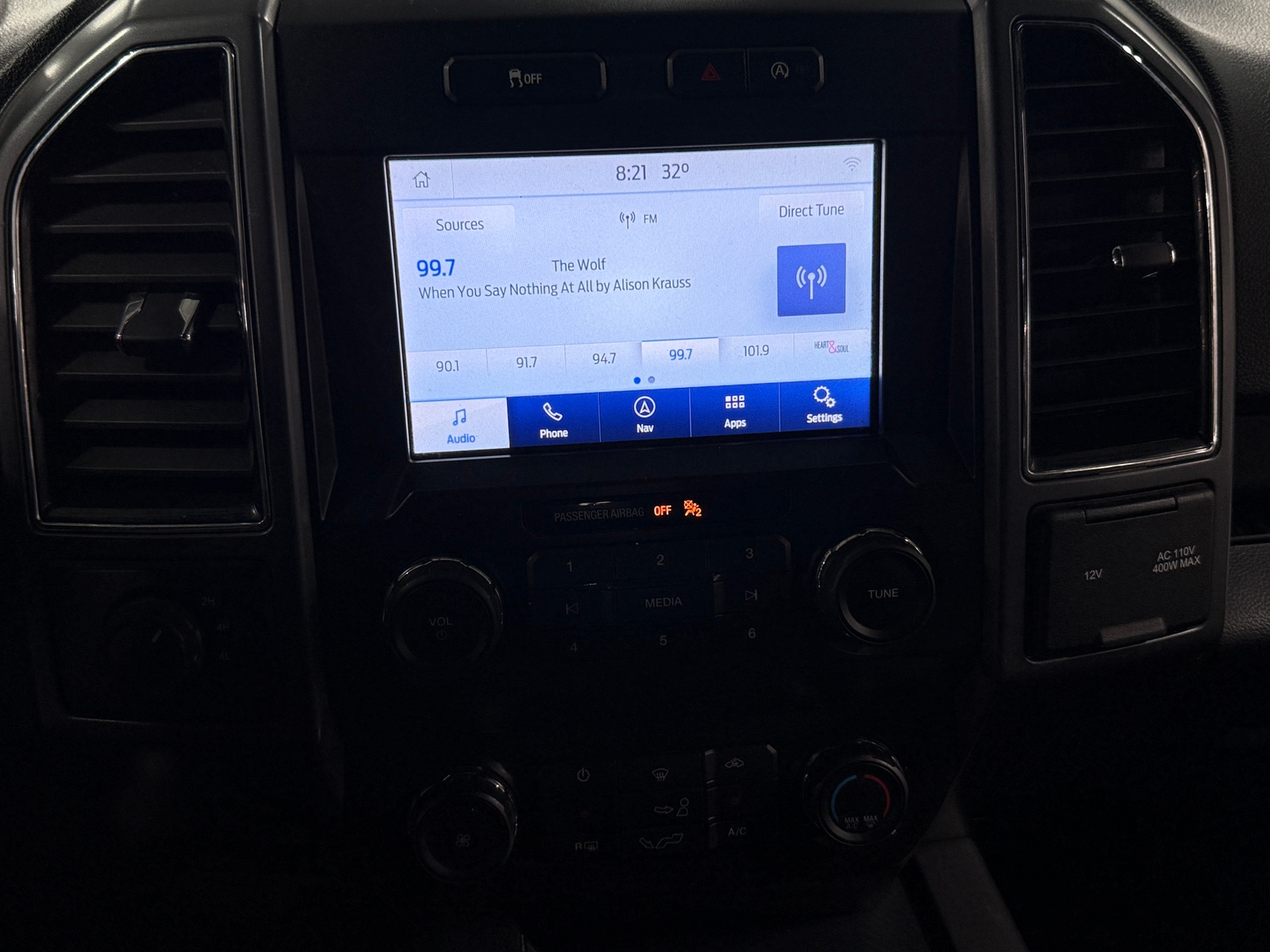 Thumbnail: 2019 Ford Econoline - 4