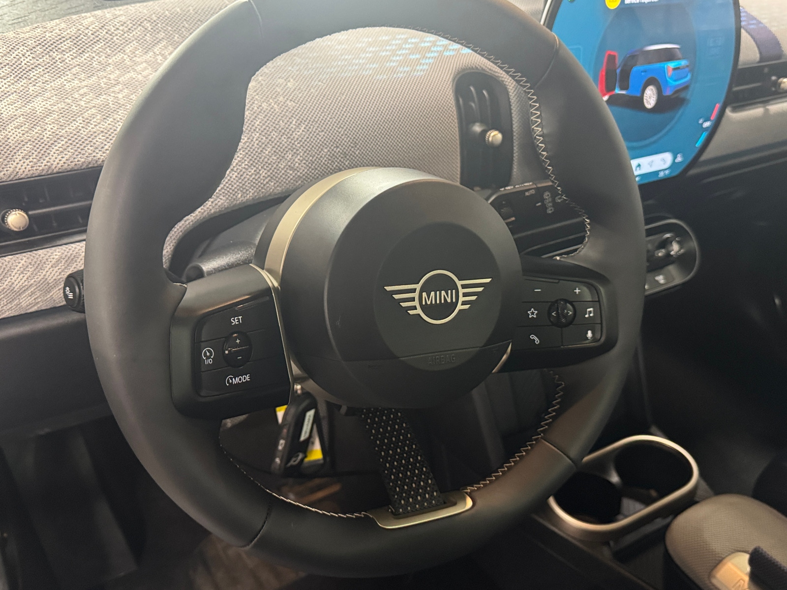 Thumbnail: 2025 MINI Cooper Hardtop - 4