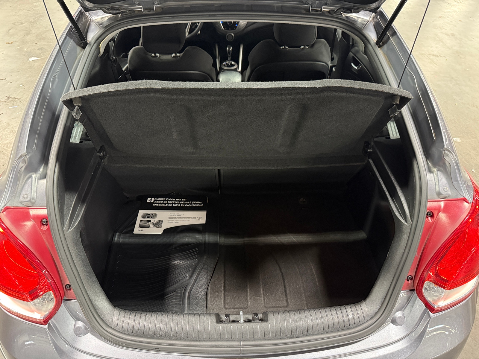 Thumbnail: 2016 Hyundai Veloster - 5