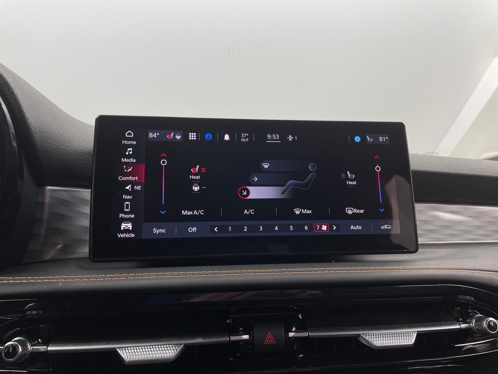 Thumbnail: 2024 Alfa Romeo Tonale - 4