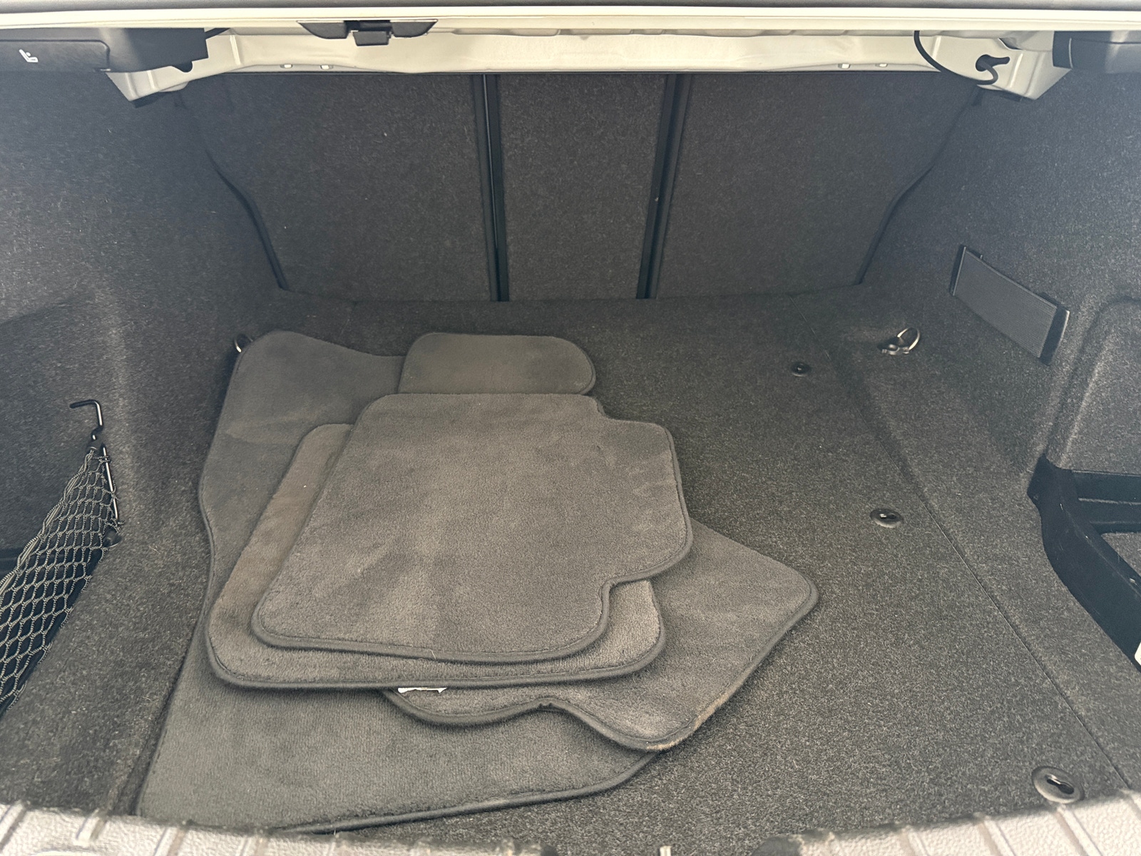 Thumbnail: 2016 BMW 3 Series - 6