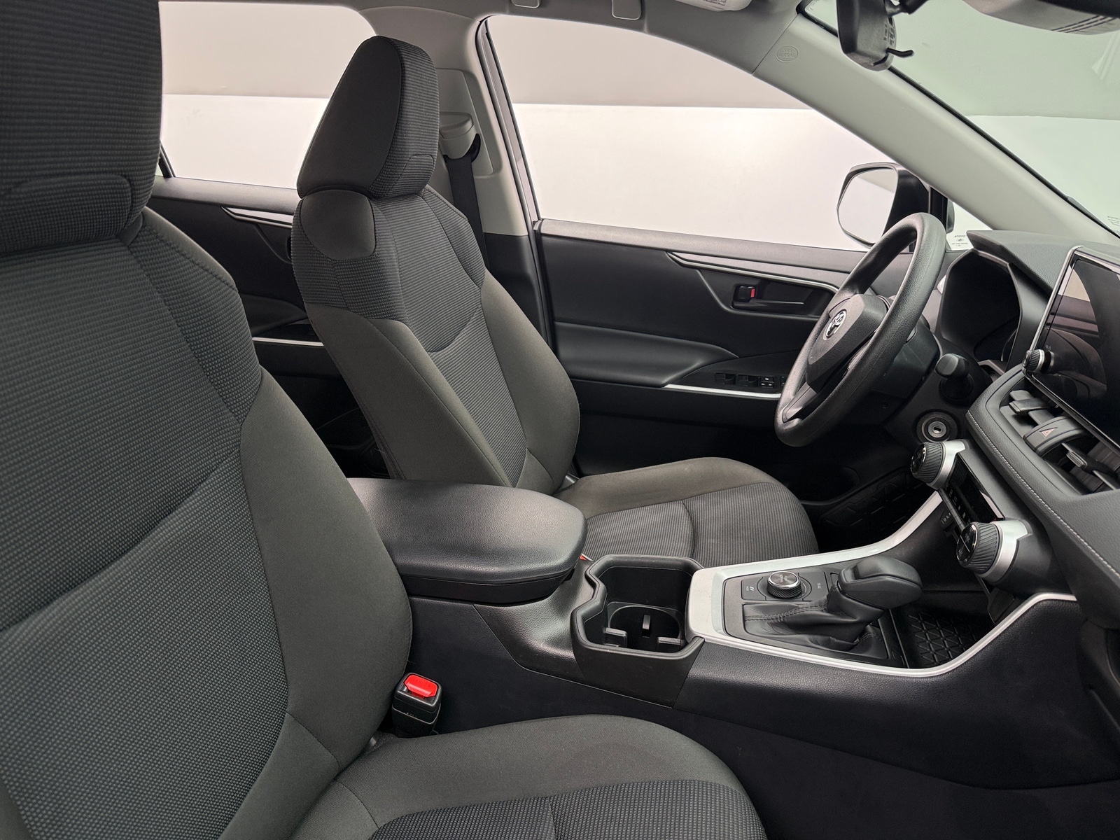 Thumbnail: 2025 Toyota RAV4 - 2