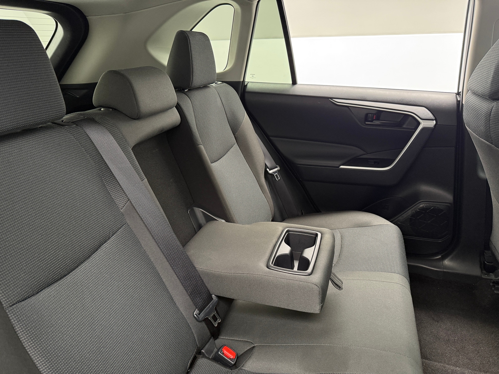 Thumbnail: 2025 Toyota RAV4 - 6