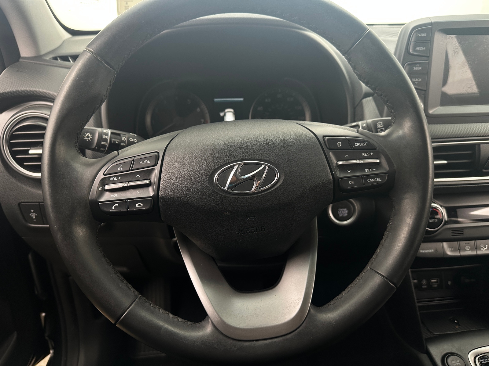 Thumbnail: 2021 Hyundai Kona - 4