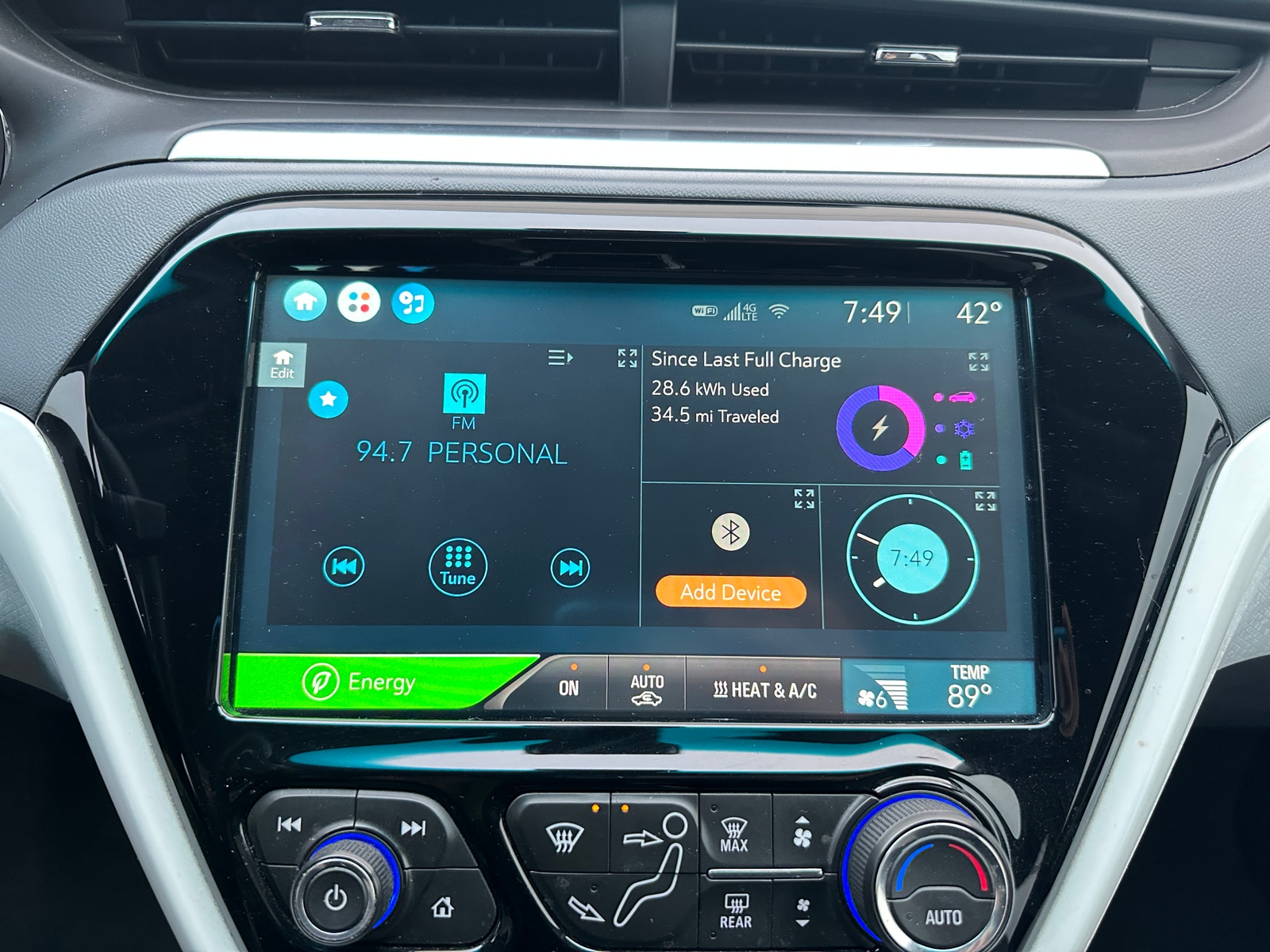 Thumbnail: 2017 Chevrolet Bolt EV - 4