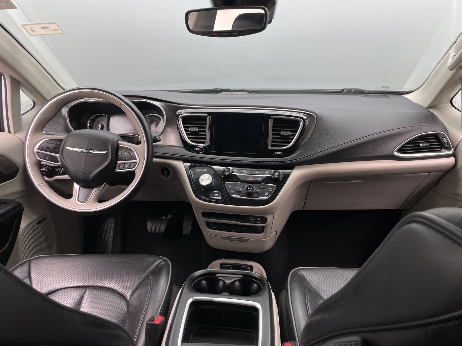 Thumbnail: 2018 Chrysler Pacifica - 2