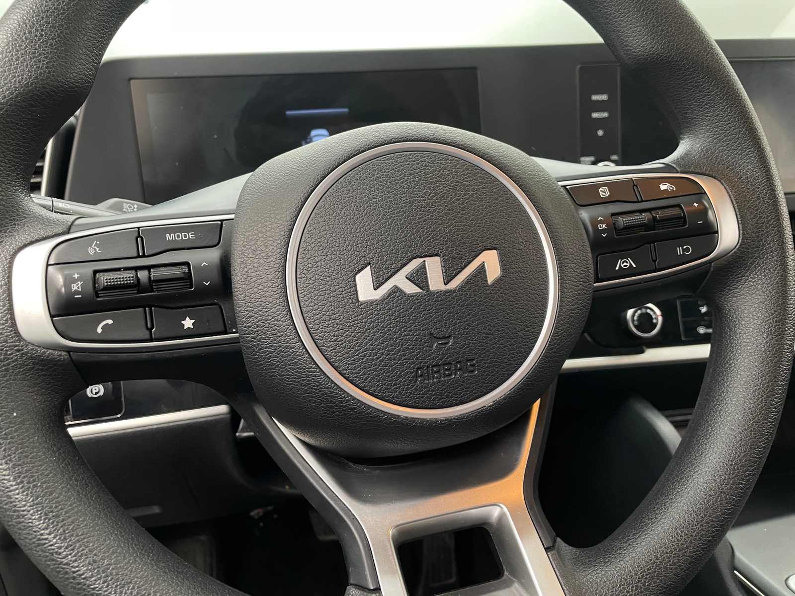 Thumbnail: 2024 Kia Sportage - 5