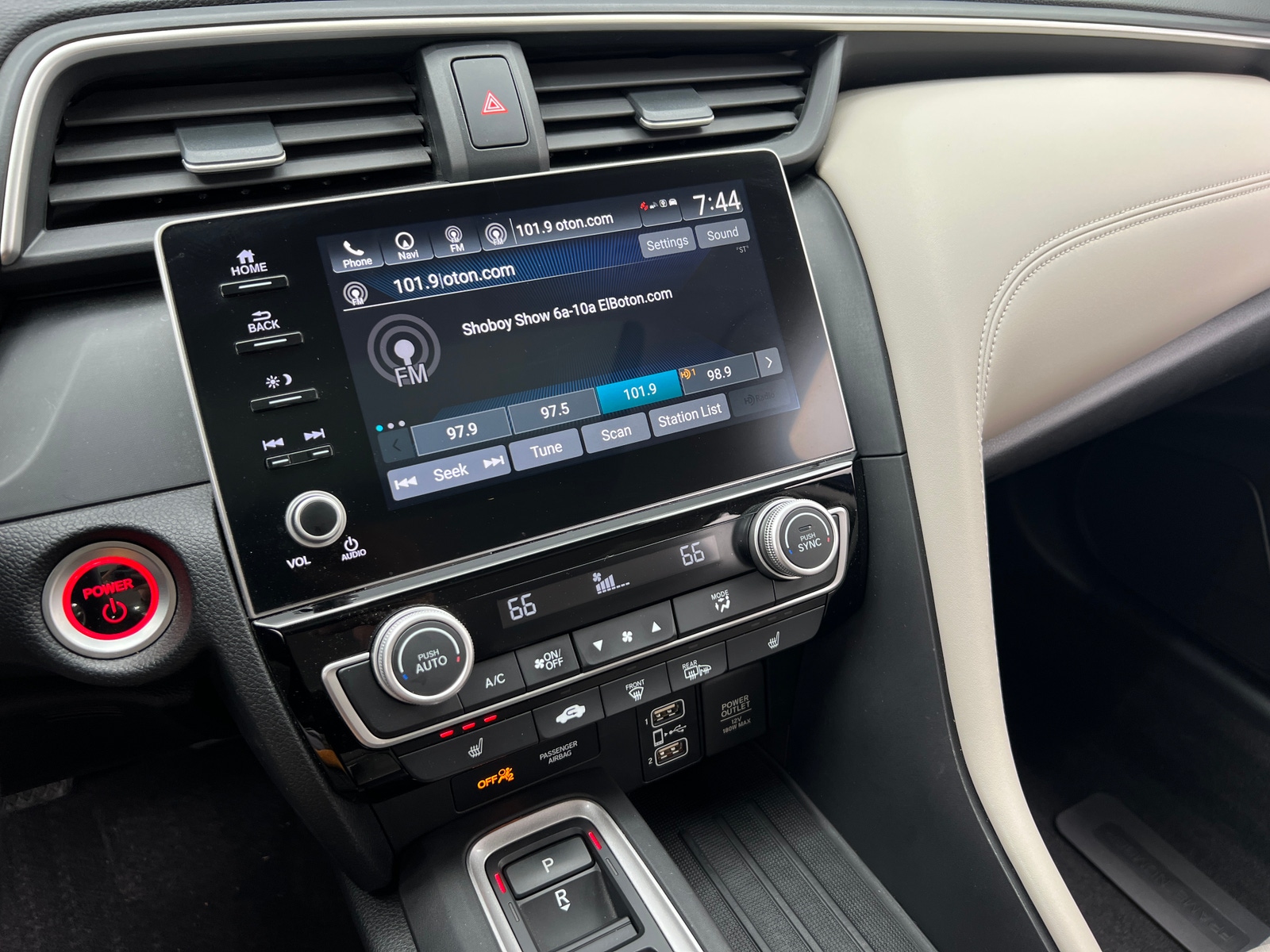 Thumbnail: 2019 Honda Insight - 3