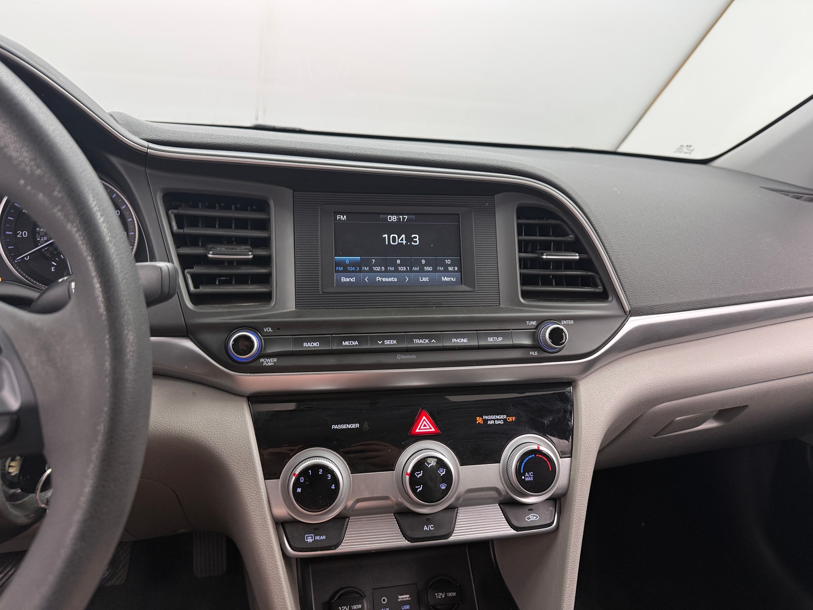 Thumbnail: 2019 Hyundai Elantra - 4