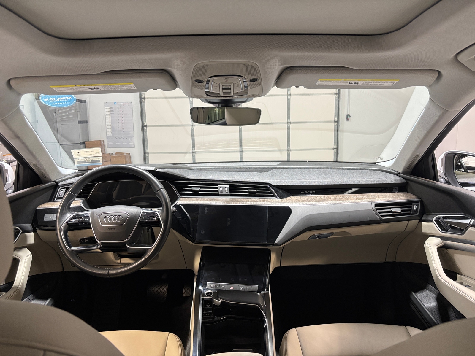 Thumbnail: 2022 Audi e-tron - 2