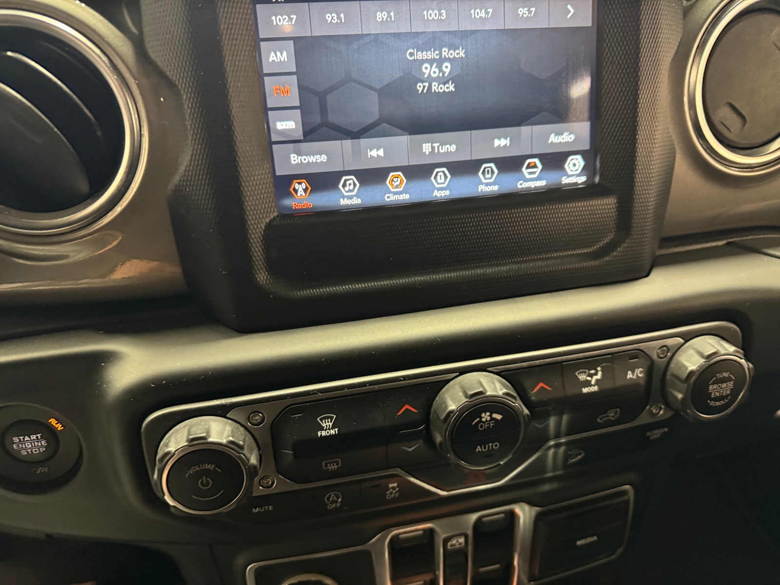 Thumbnail: 2018 Jeep Wrangler - 4