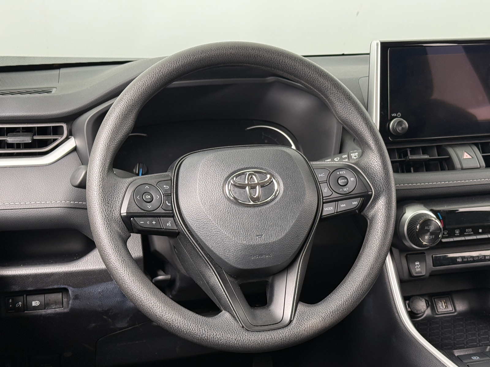 Thumbnail: 2025 Toyota RAV4 - 5