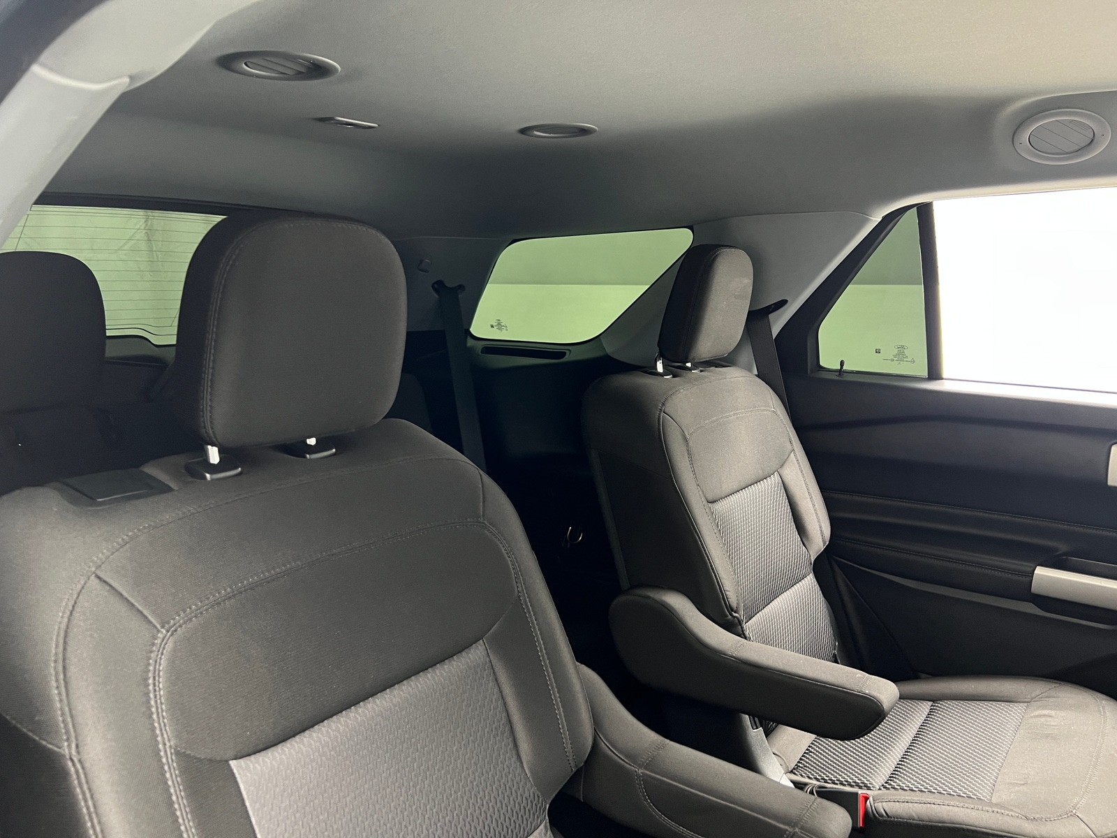 Thumbnail: 2022 Ford Explorer - 6