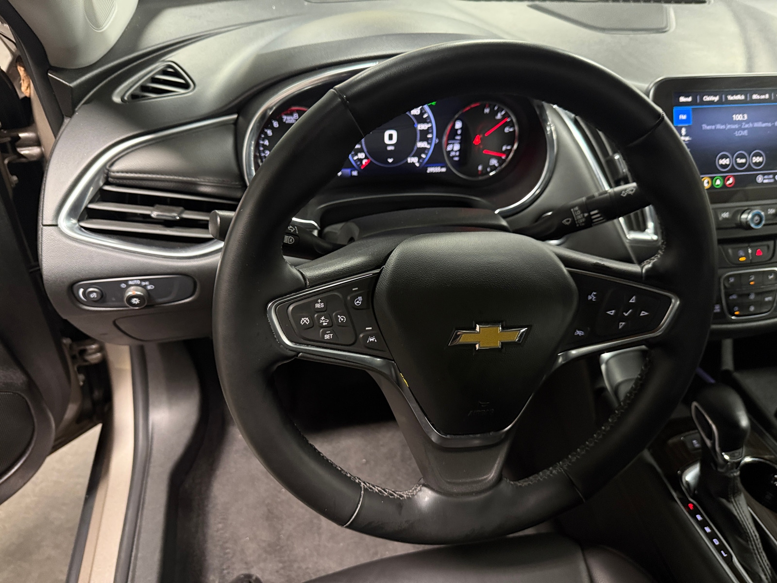 Thumbnail: 2024 Chevrolet Malibu - 4