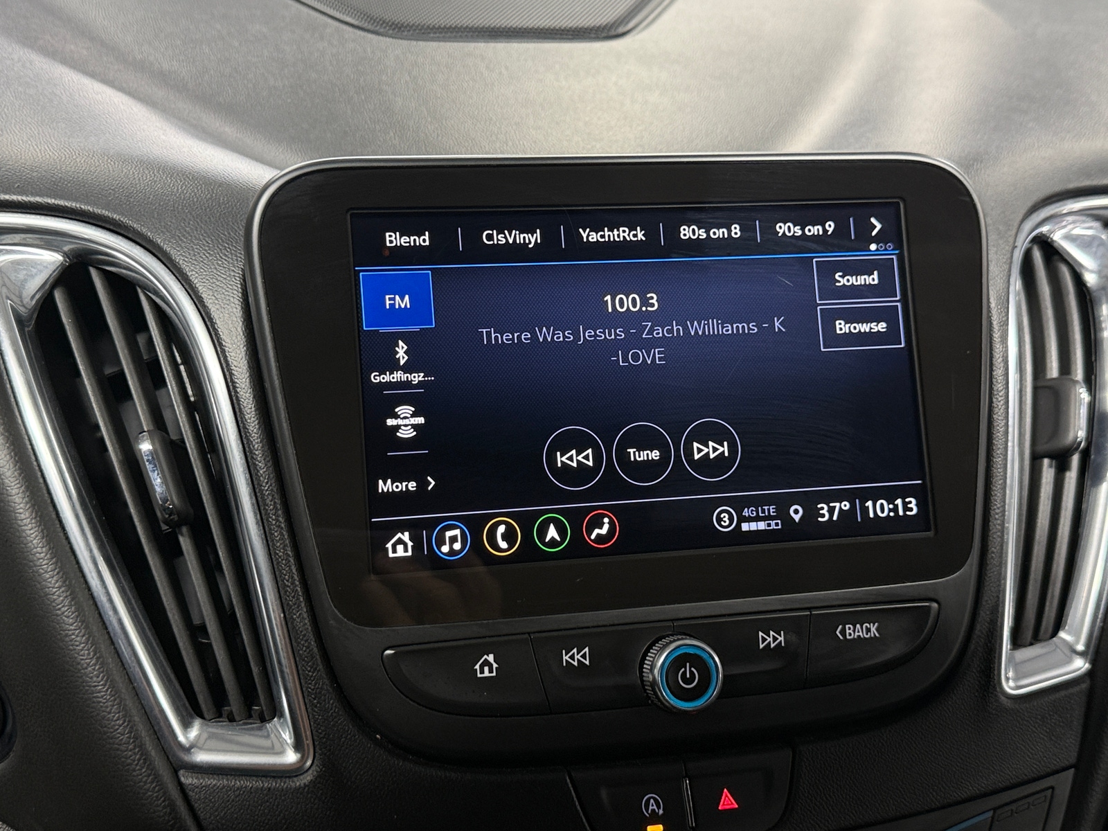 Thumbnail: 2024 Chevrolet Malibu - 3