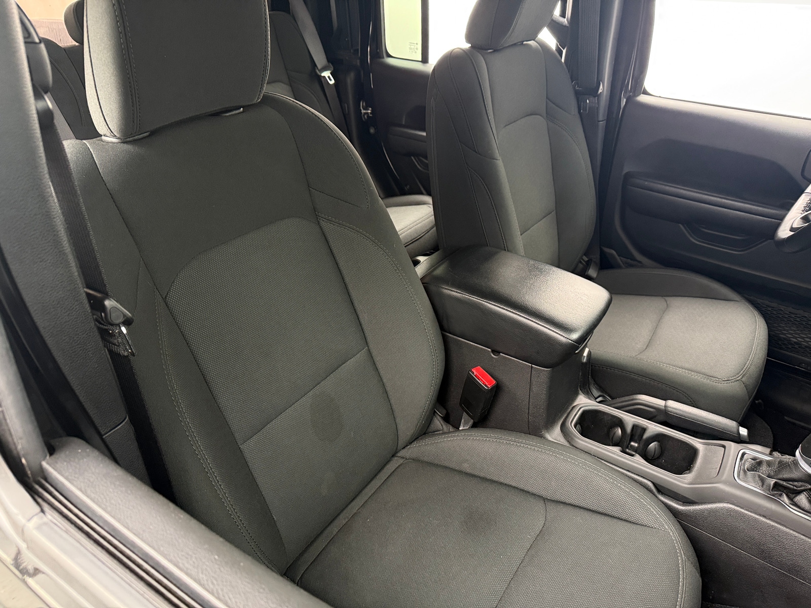 Thumbnail: 2021 Jeep Gladiator - 2