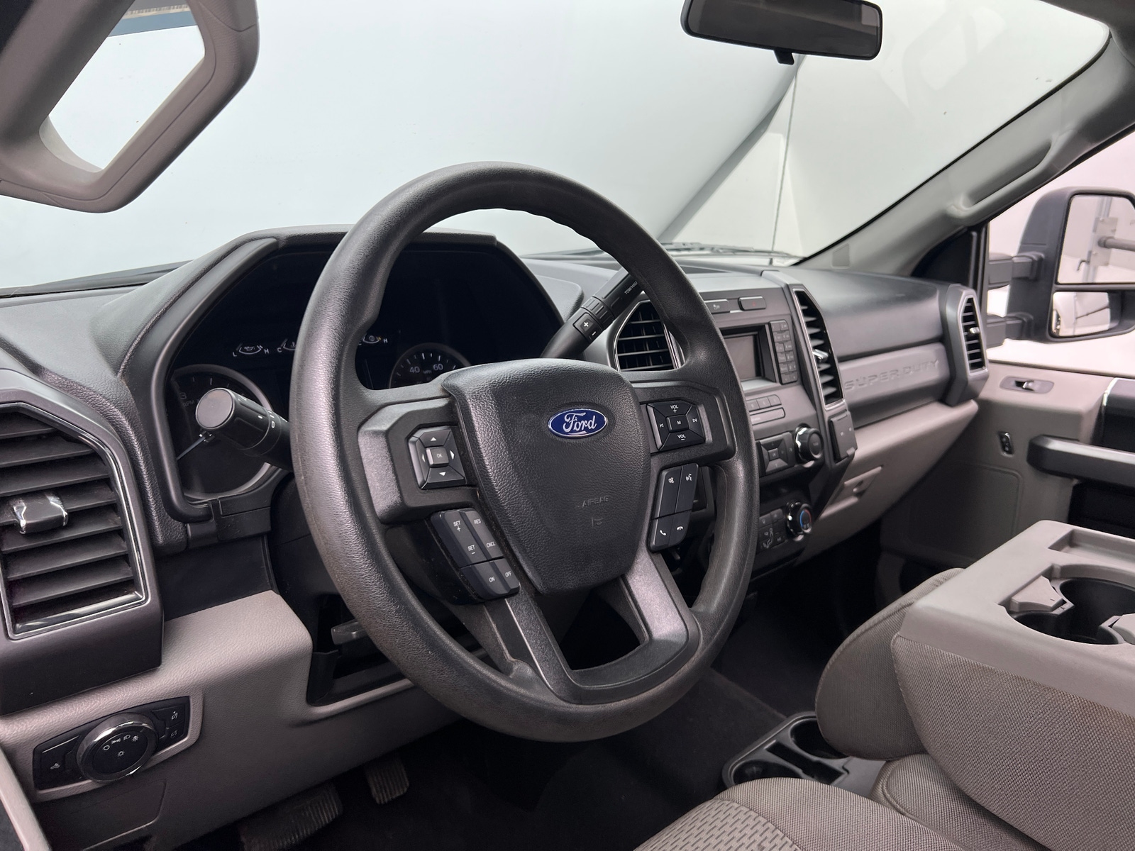 Thumbnail: 2019 Ford Econoline - 5