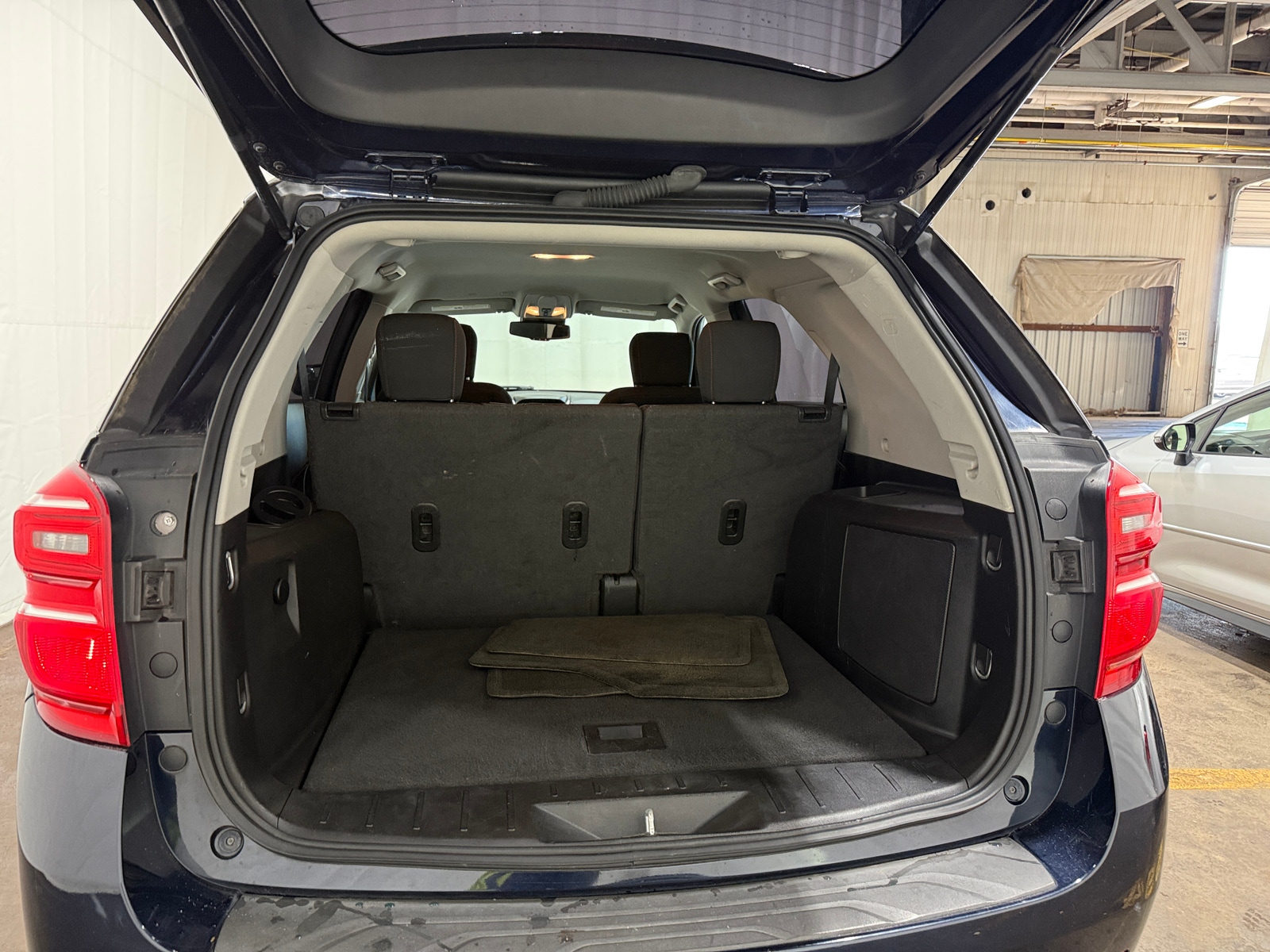 Thumbnail: 2017 Chevrolet Equinox - 7