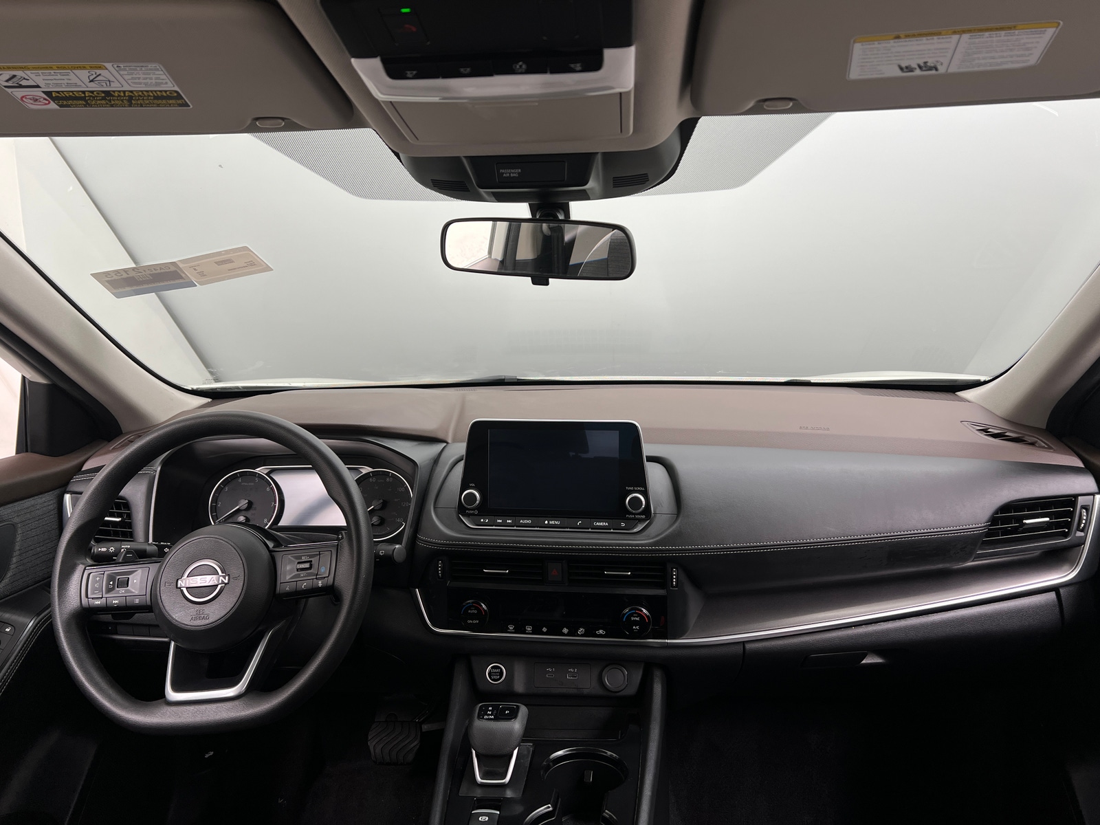 Thumbnail: 2023 Nissan Rogue - 3