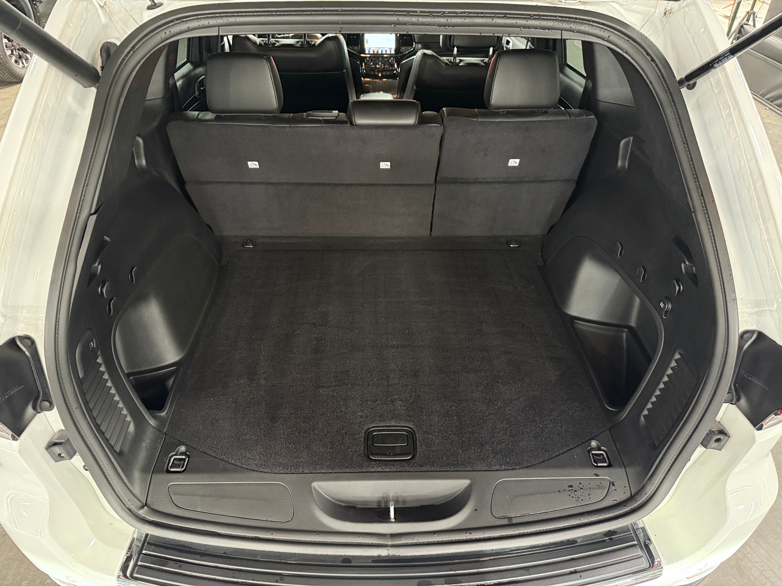 Thumbnail: 2021 Jeep Grand Cherokee - 6