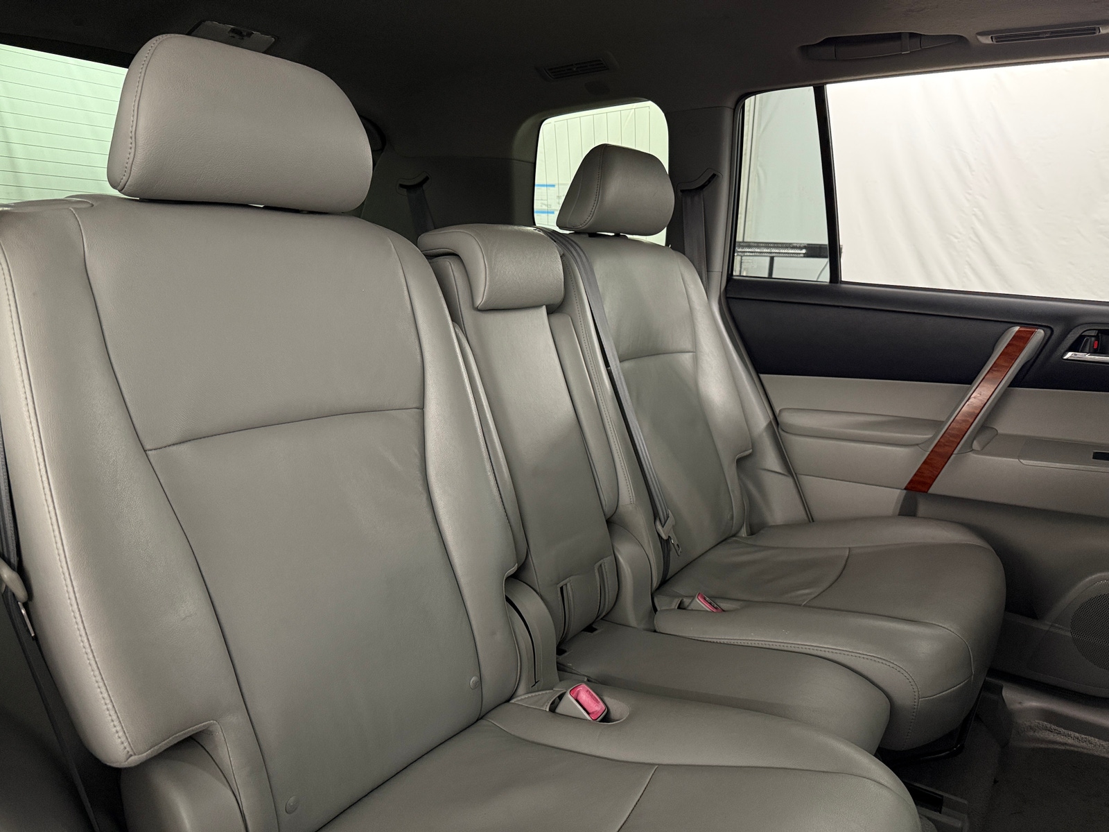 Thumbnail: 2010 Toyota Highlander - 5