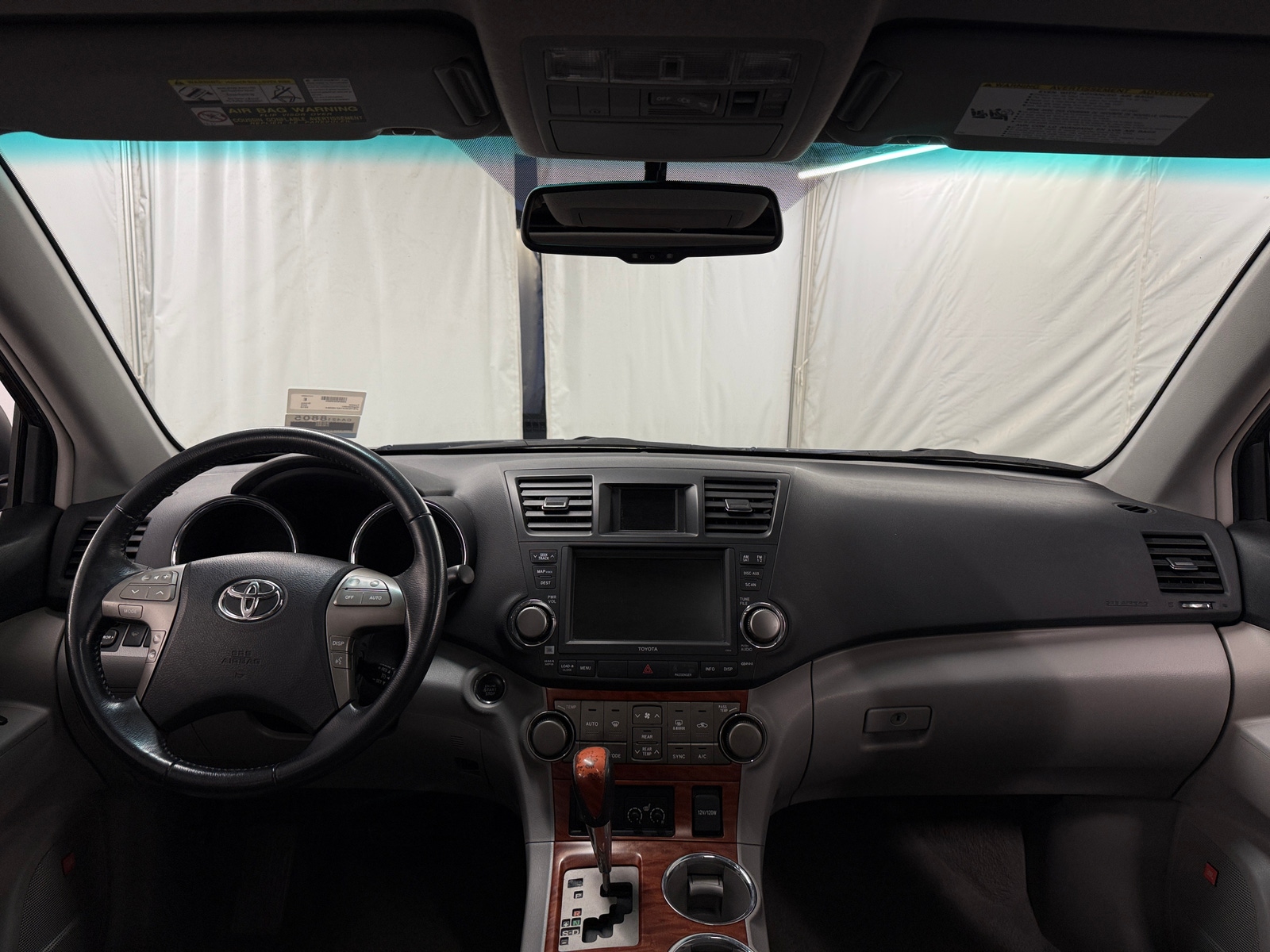 Thumbnail: 2010 Toyota Highlander - 2