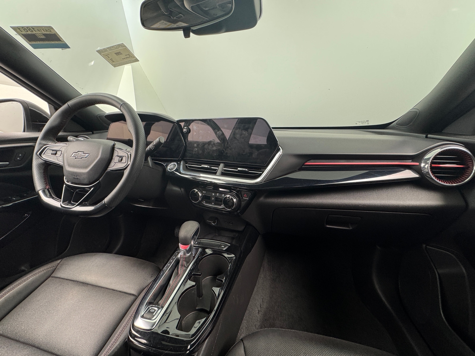 Thumbnail: 2025 Chevrolet Trax - 2