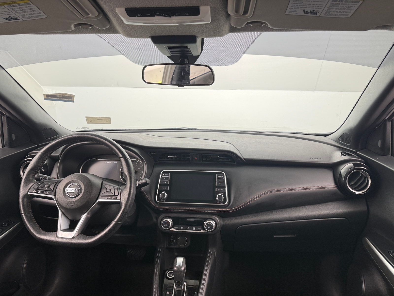 Thumbnail: 2020 Nissan Kicks - 3