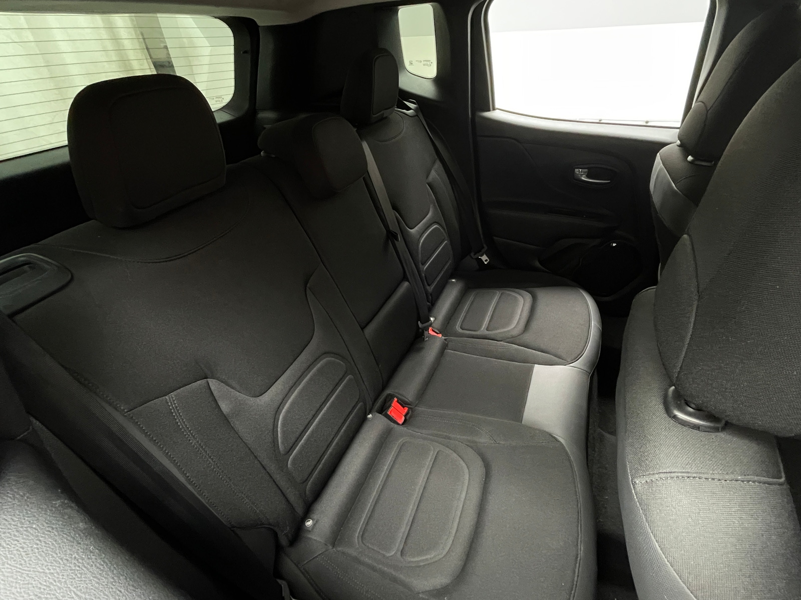 Thumbnail: 2017 Jeep Renegade - 6