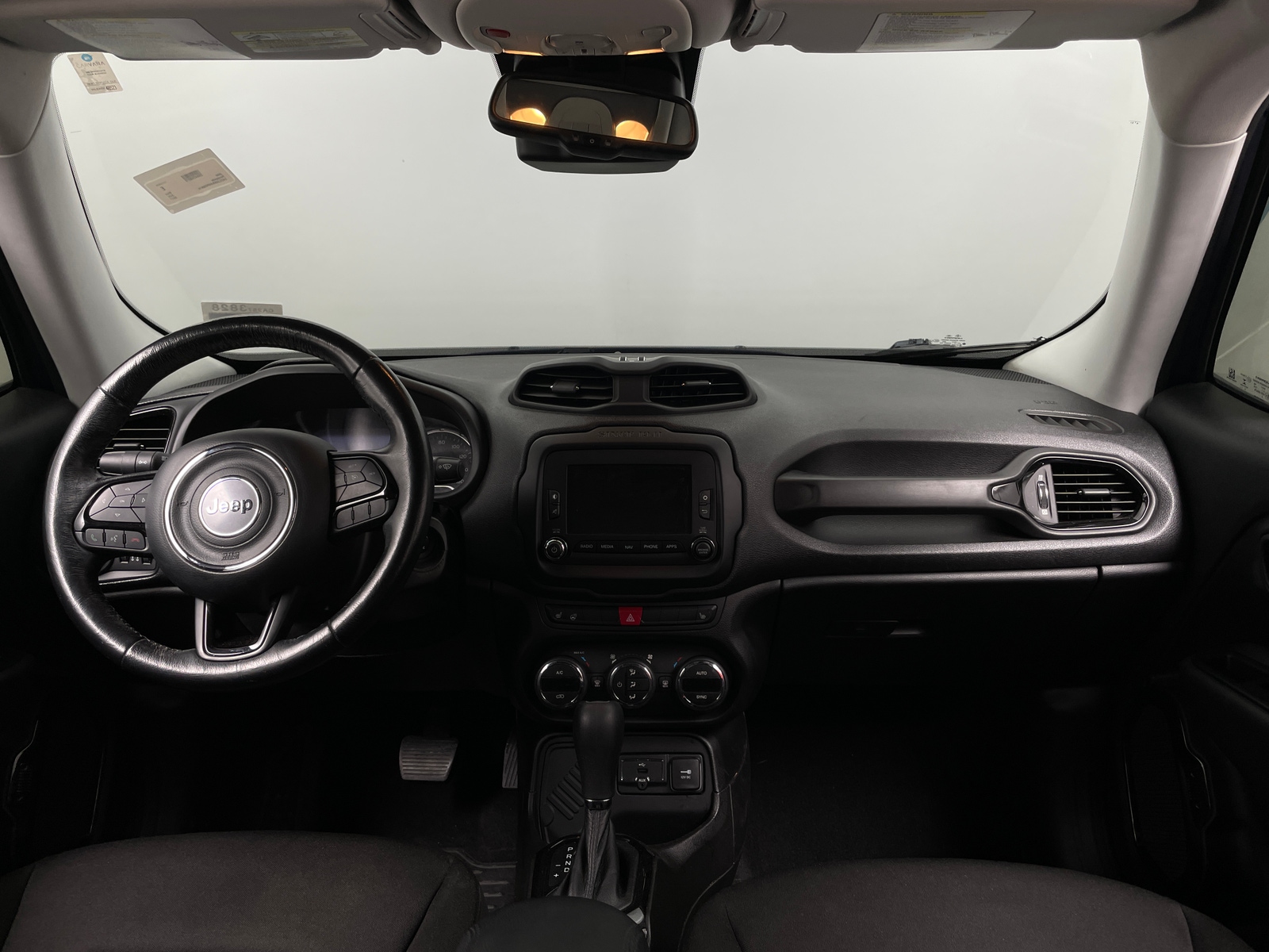 Thumbnail: 2017 Jeep Renegade - 3