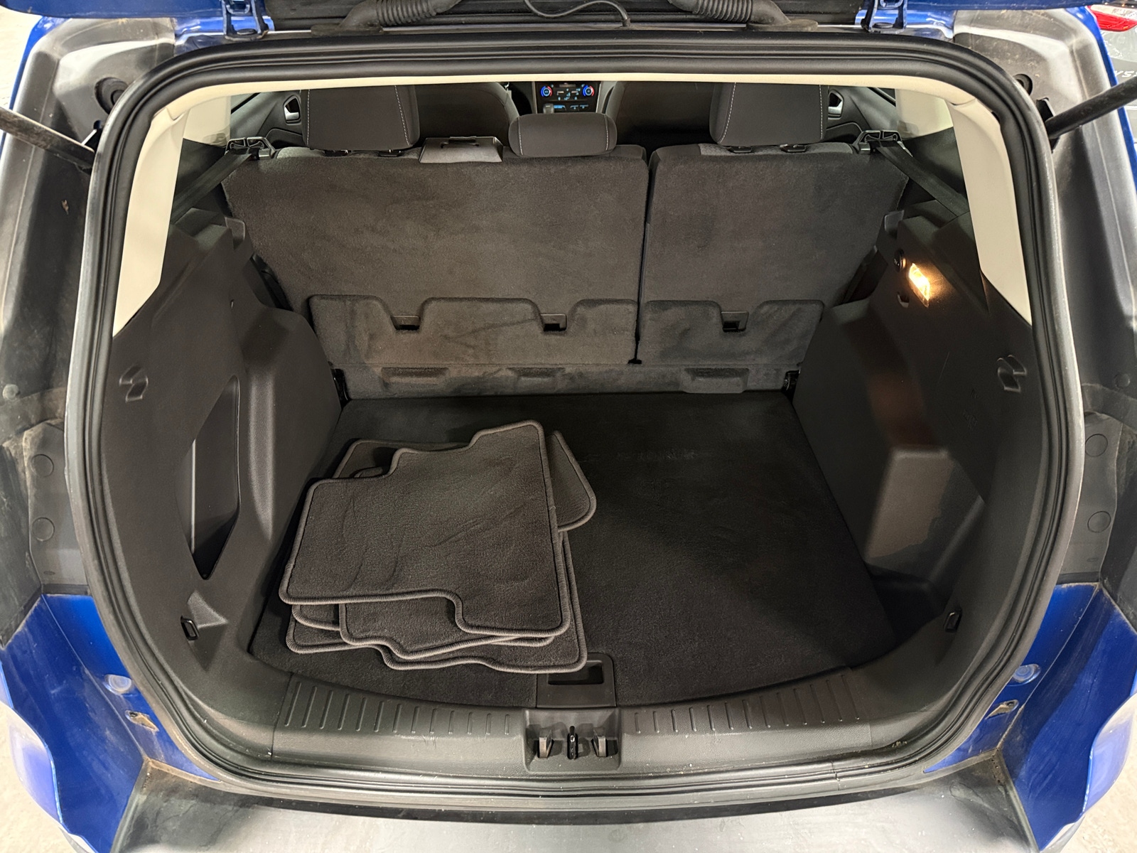 Thumbnail: 2017 Ford Escape - 7