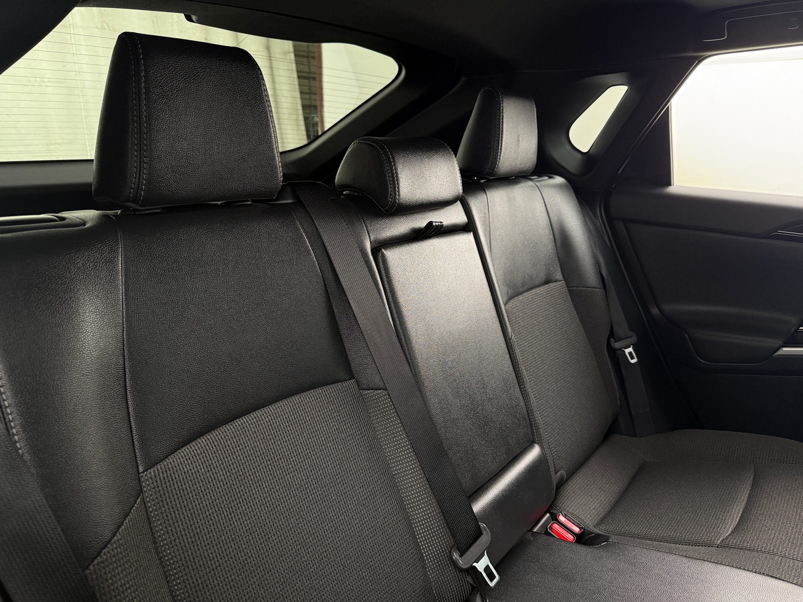 Thumbnail: 2025 Toyota bZ4X - 6