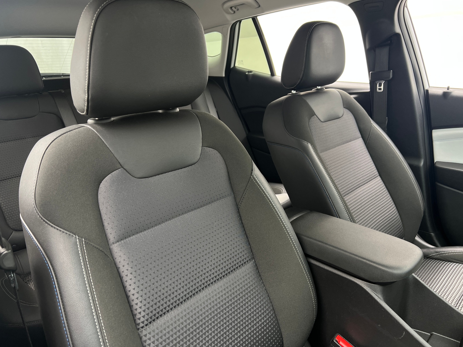 Thumbnail: 2025 Chevrolet Trax - 2