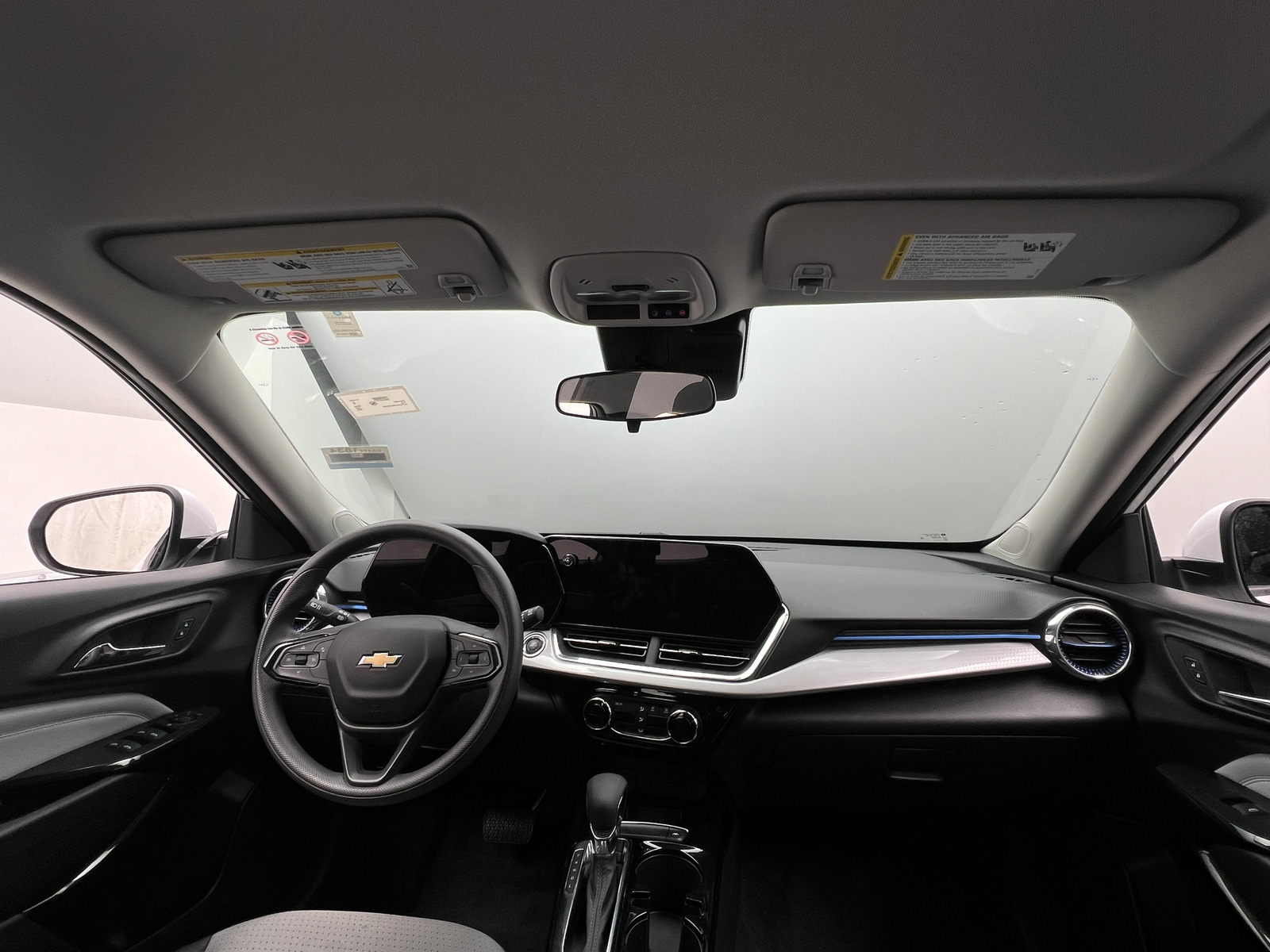 Thumbnail: 2025 Chevrolet Trax - 3