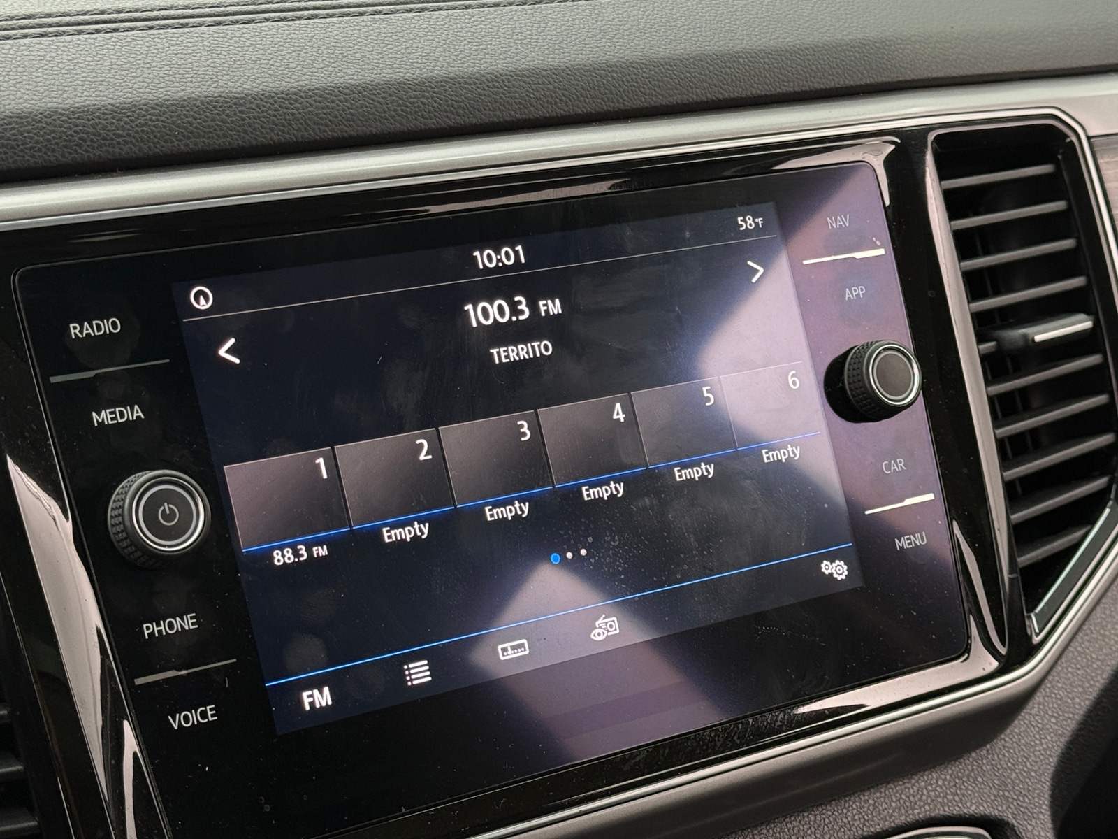 Thumbnail: 2019 Volkswagen Atlas - 3