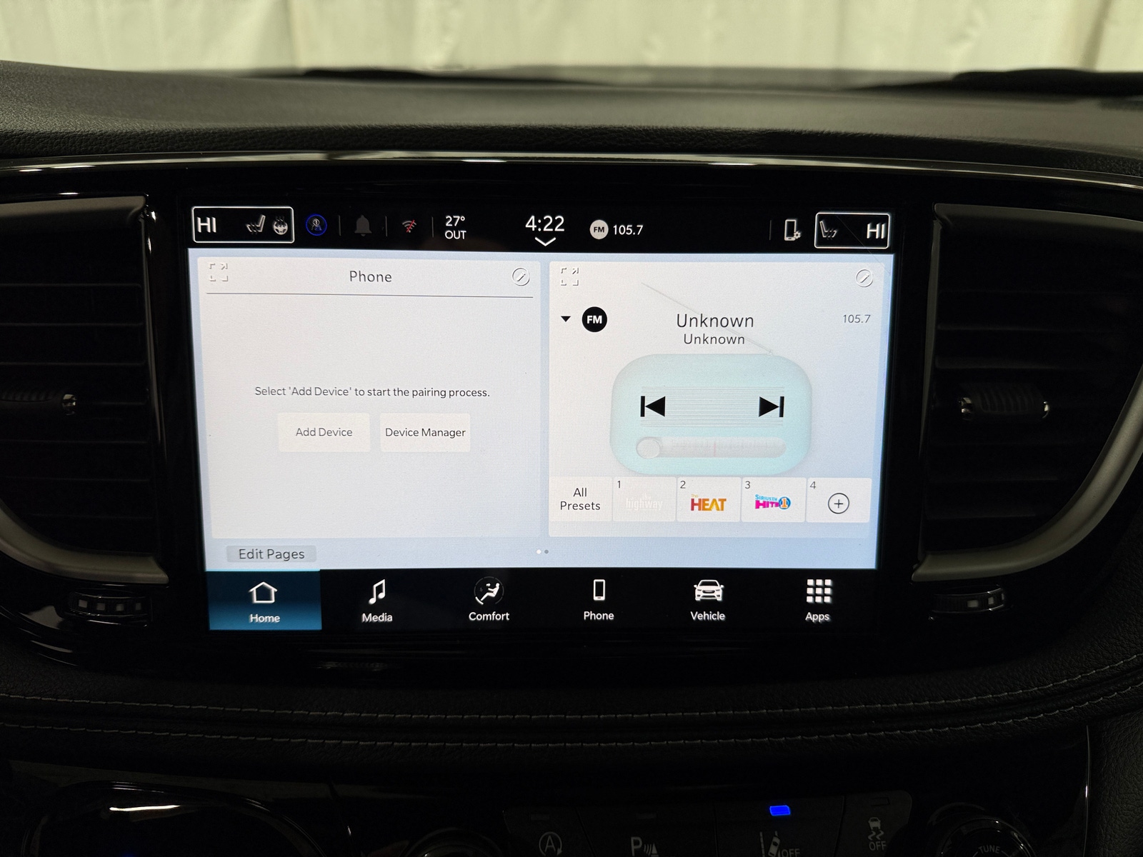 Thumbnail: 2026 Chrysler Pacifica - 3