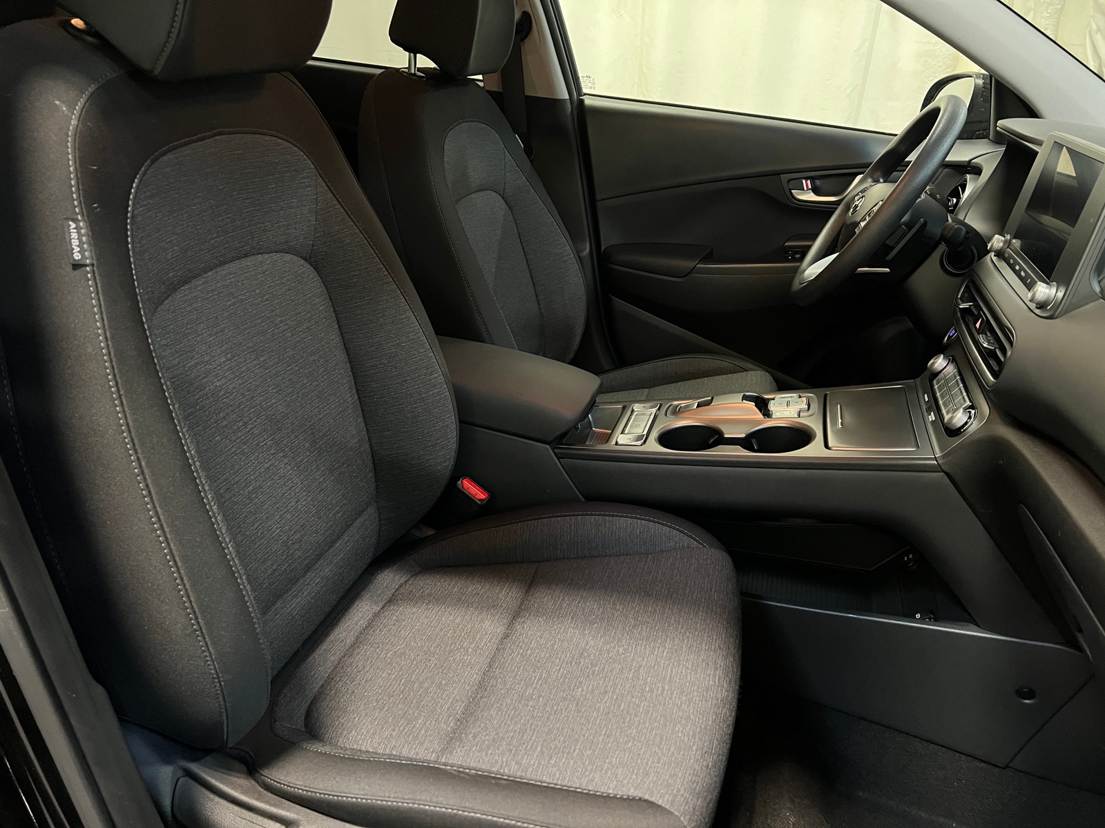 Thumbnail: 2023 Hyundai Kona - 2