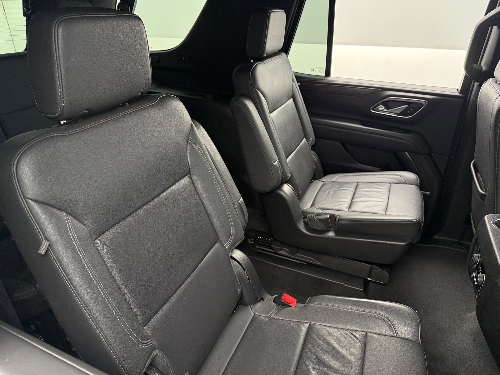 Thumbnail: 2022 Chevrolet Tahoe - 5