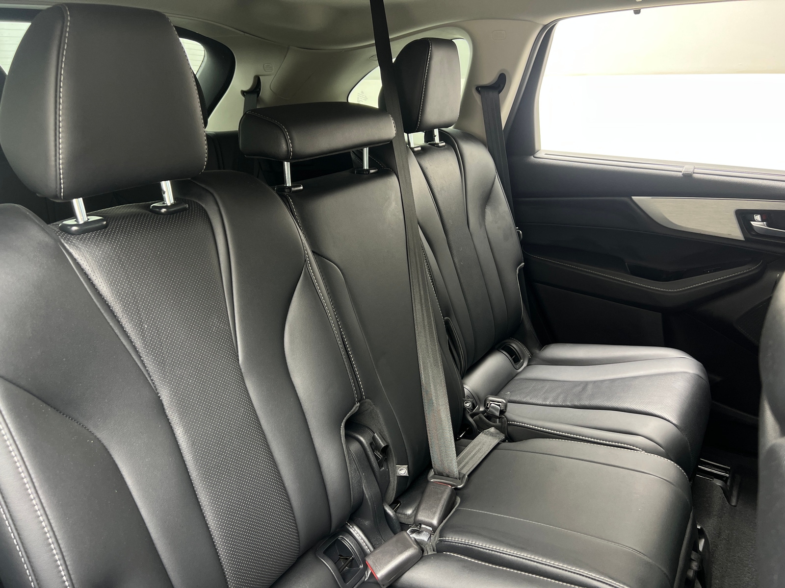 Thumbnail: 2023 Acura MDX - 5