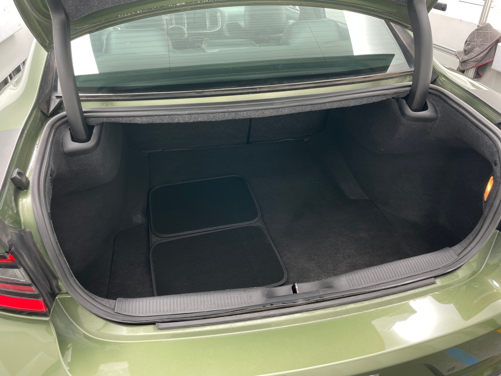 Thumbnail: 2021 Dodge Charger - 7