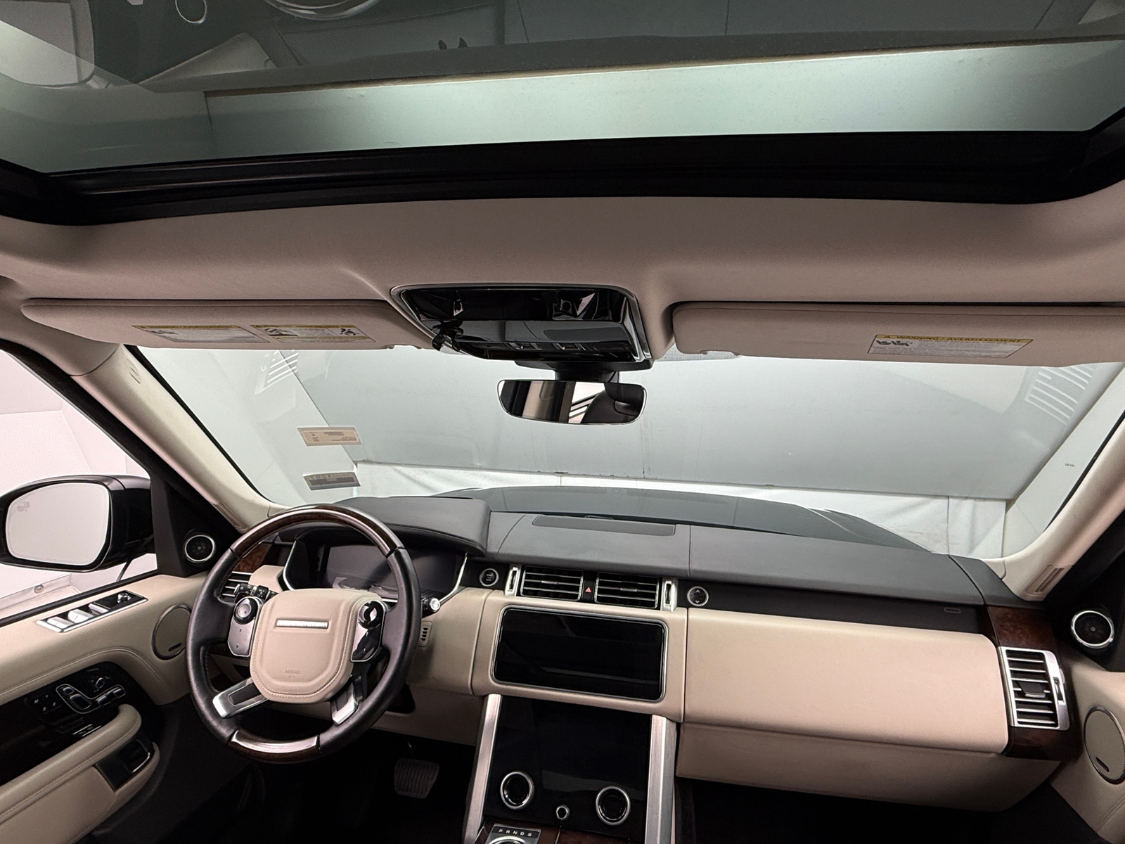 Thumbnail: 2020 Land Rover Range Rover - 2