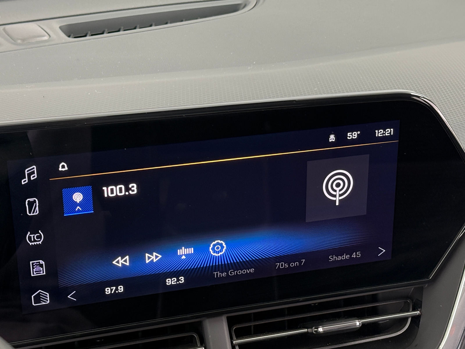 Thumbnail: 2025 Chevrolet Trax - 4