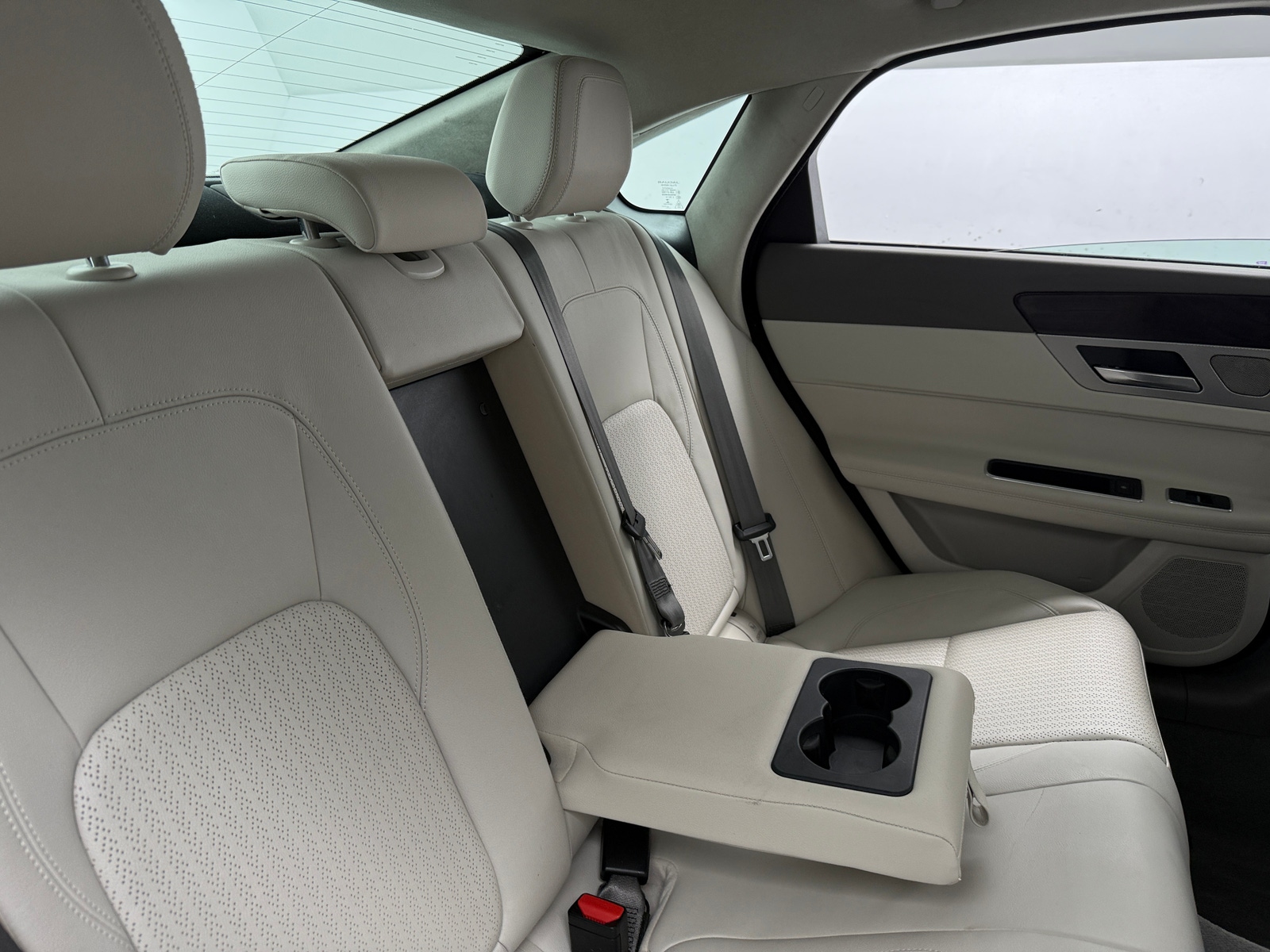 Thumbnail: 2020 Jaguar XF - 5