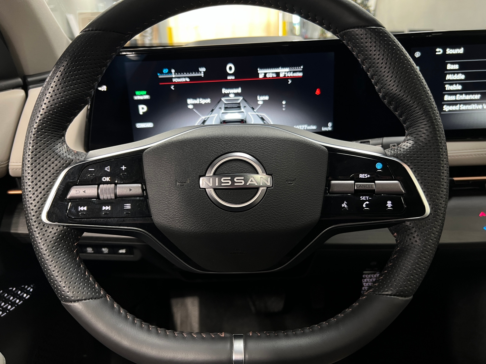 Thumbnail: 2024 Nissan Ariya - 4